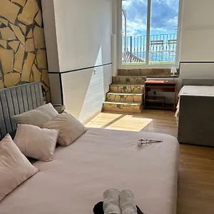 https://rooms-in-seafront-villa.1costadelsol.com